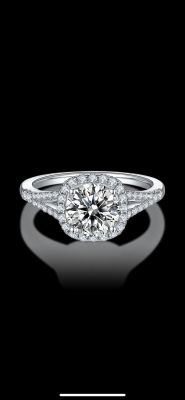 Sparkling 2 Ct VVS1 White F-G Fire Moissanite Ring. ESTIMATE: $500.00-$700.00. This Fire 