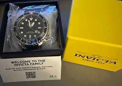 INVICTA mens / unisex Pro Diver watch, RRP $595 black face and adjustable silicon strap, boxed