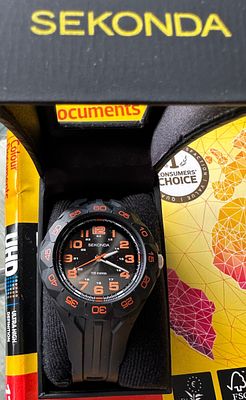 SEKONDA gents / unisex diver boxed watch, black &amp; orange numbers, 100m, adjustable silicon strap