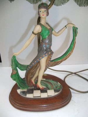 Leonardo collection table lamp depicting a flapper