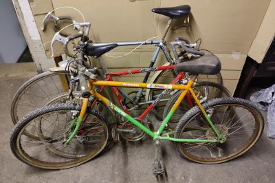 Three vintage bicycles including an old Raleigh Special (3)