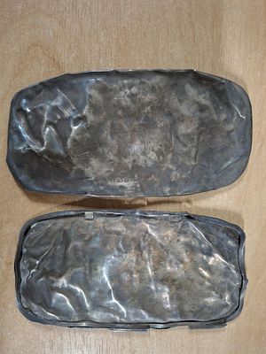 Pair of hallmarked Birmingham 1917 silver spectacles case (a/f) - local metal detecting find 
