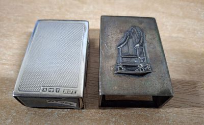 Two hallmarked silver match box covers (2), 30 grams gross