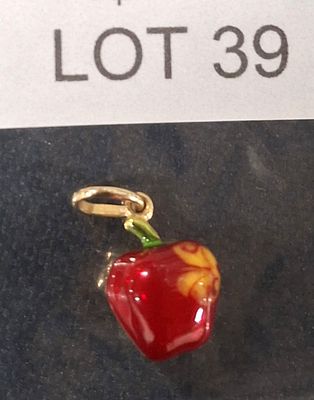 Fully hallmarked 9ct yellow gold &amp; enamelled pendent/charm in the form of an apple