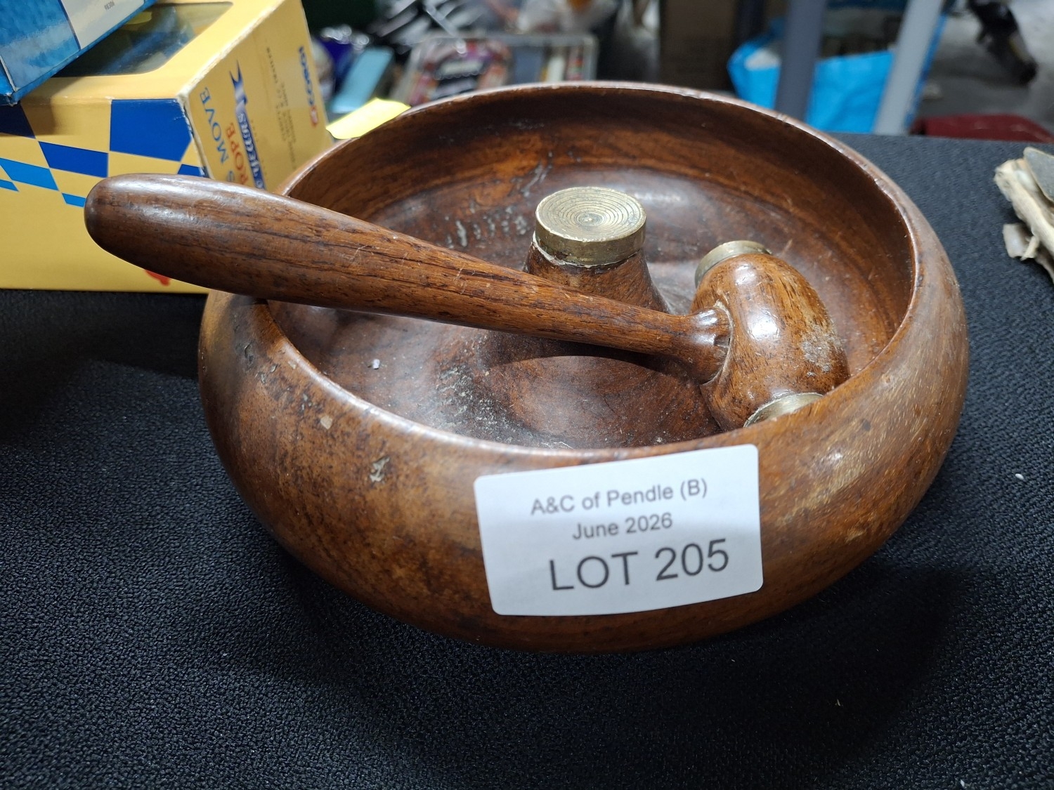 Lot 205