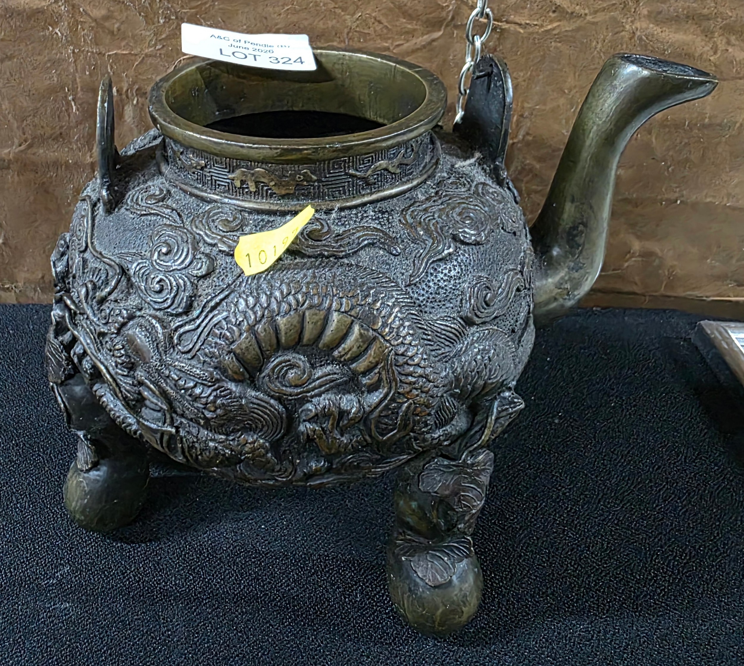 Lot 324