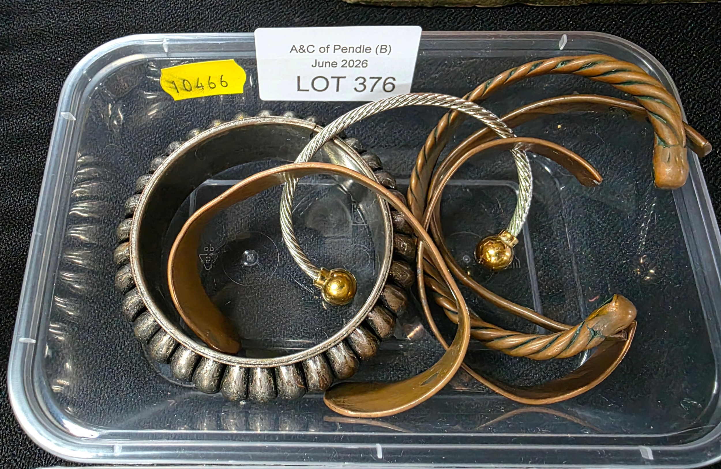 Lot 376