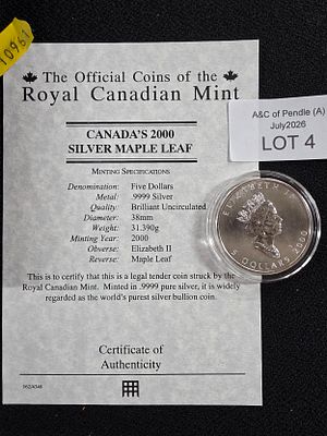 Royal Canadian Mint uncirculated "Canada's 2000 .999 silver Maple Leaf" 1oz. 5 dollar coin in 