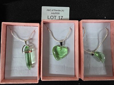 Three 925 necklaces with green glass pendants (3)