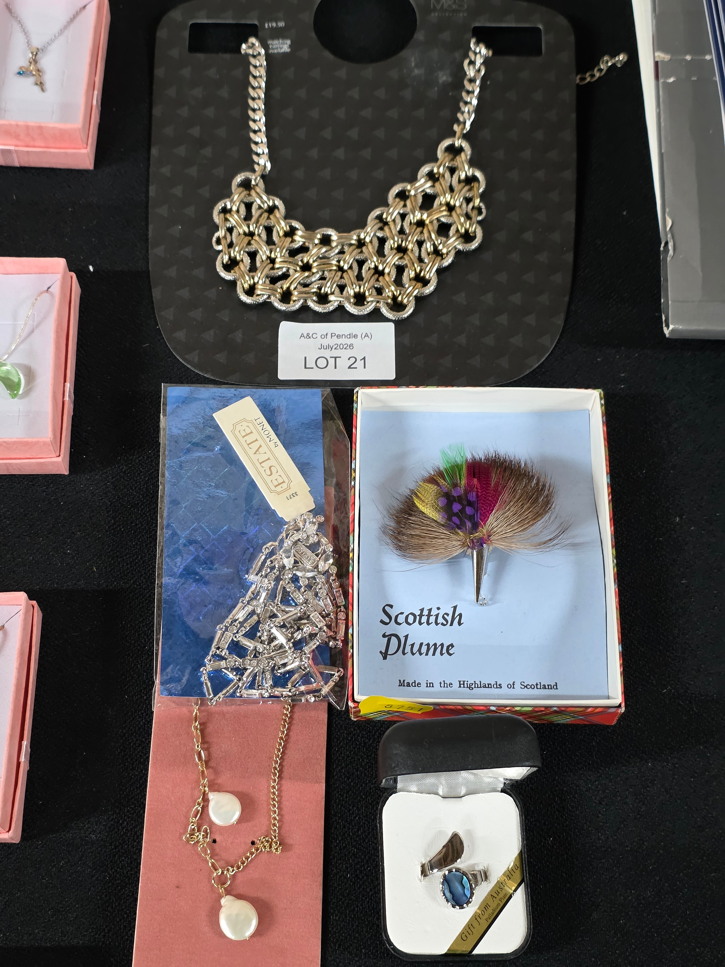 Lot 21