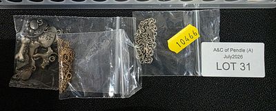 Three costume necklaces (3)