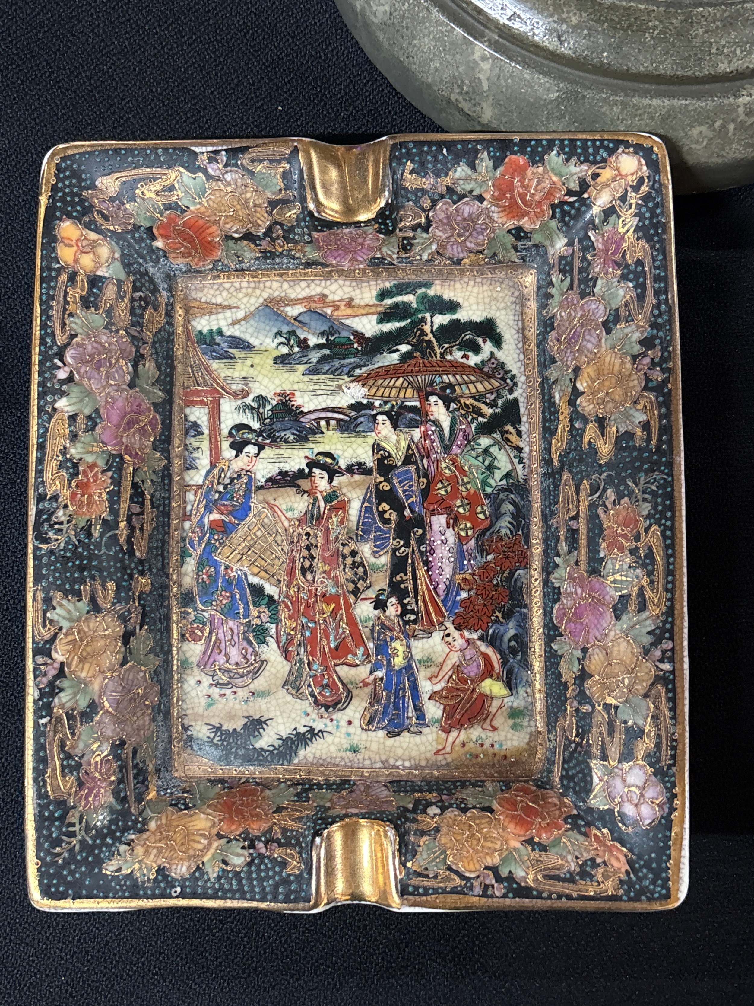 Lot 194