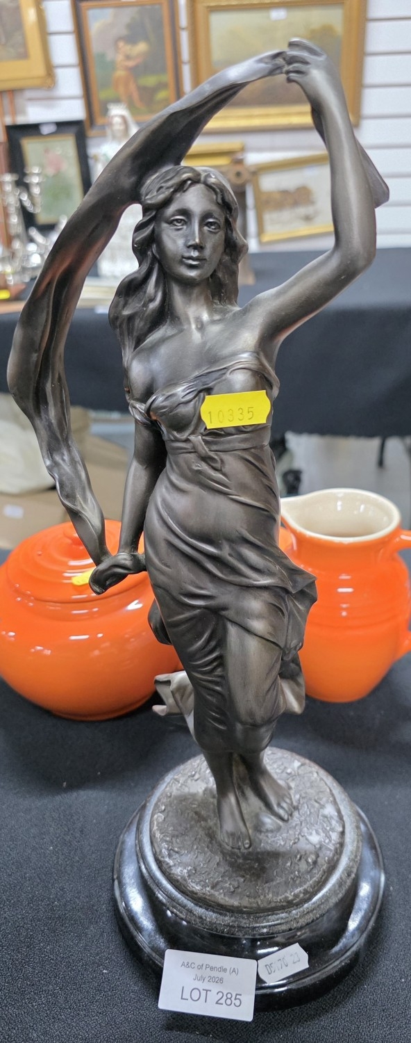 Lot 285
