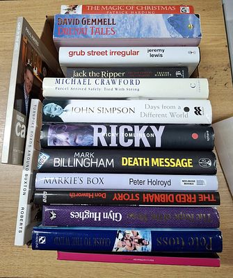 Quantity of approx 14, signed first editions, mainly hardbacks by Ricky Tomlinson, Andy Kershaw 