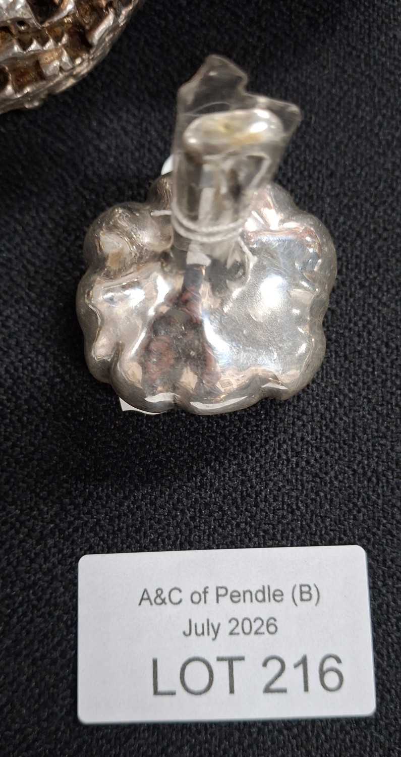 Lot 216