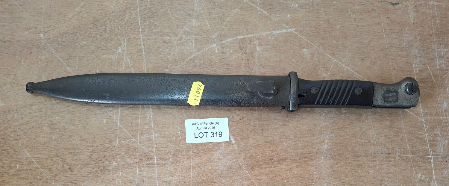 Lot 319