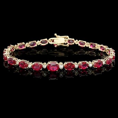 14k Gold 17.00ct Ruby & 0.70ct Diamond Bracelet. 14K Yellow Gold 17.00ct Ruby &amp; Diamond 