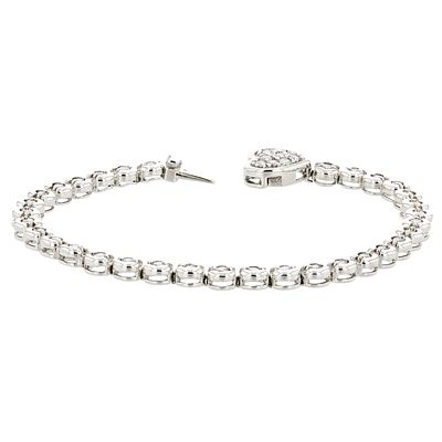 14K White Gold 1.15ctw Diamond Heart Bracelet. An elegant diamond bracelet crafted in solid 14K 
