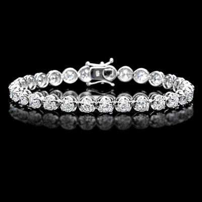 18k White Gold 10.00ct Diamond Tennis Bracelet. Estimated Retail Replacement Value: $39,600.00 
