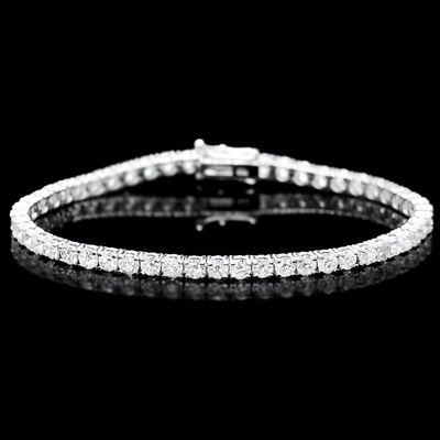 18k White Gold 7.50ct Diamond Bracelet. This solid 18K white gold bracelet is set with diamonds 