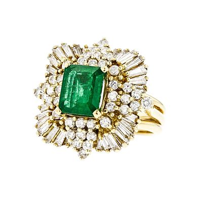18K Yellow Gold 3.01ct Emerald & 2.58ctw Diamond R. Estimated Retail Replacement Value: $29 