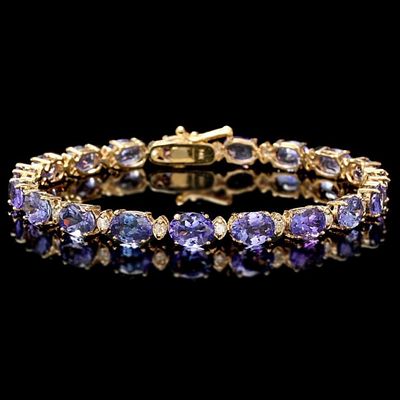 14k Gold 17.00ct Tanzanite & 0.70ct Diam Bracelet. Estimated Retail Replacement Value: $13 