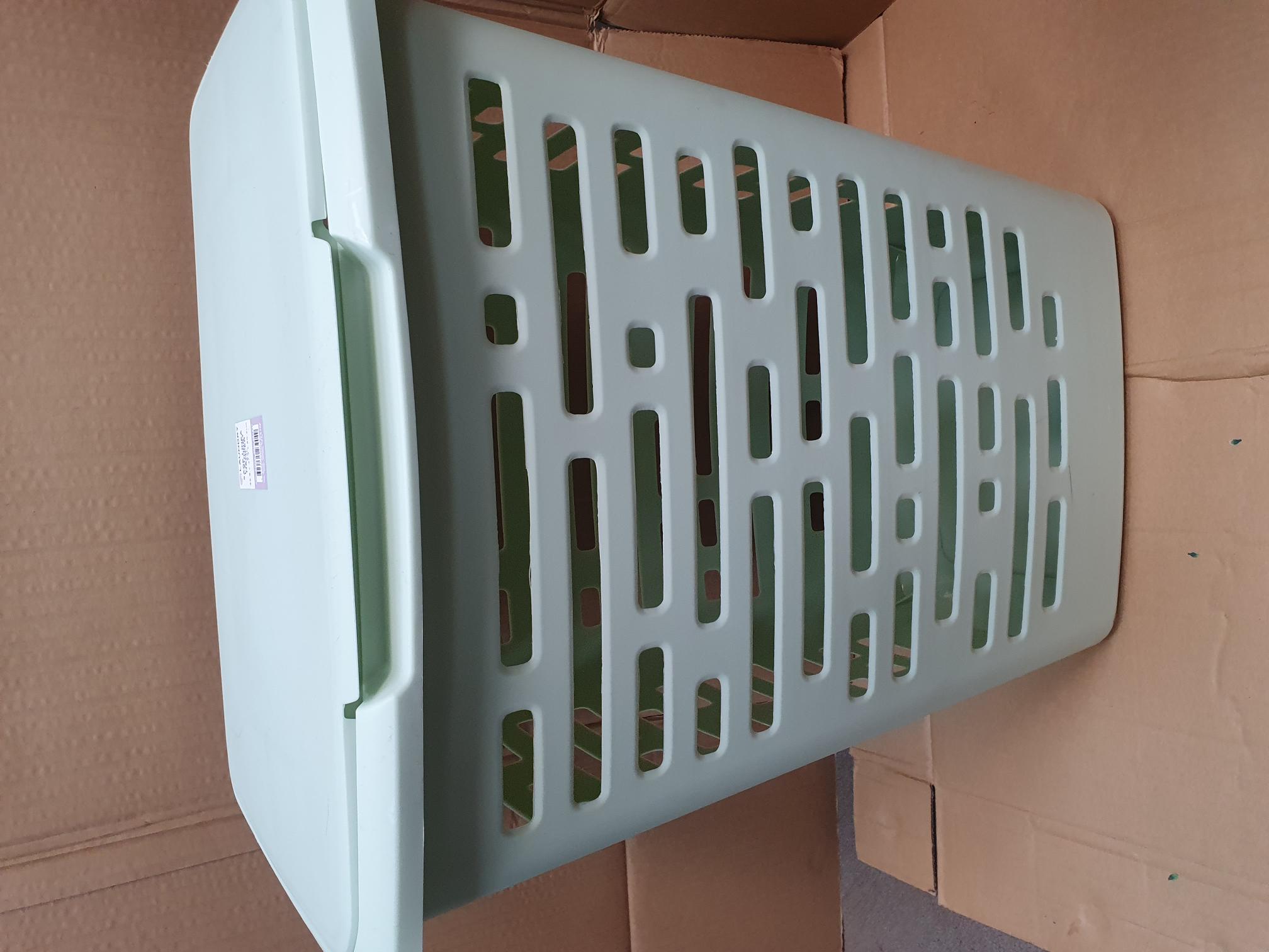 Sage Linea 62L Plastic Laundry Hamper with Hinged Lid