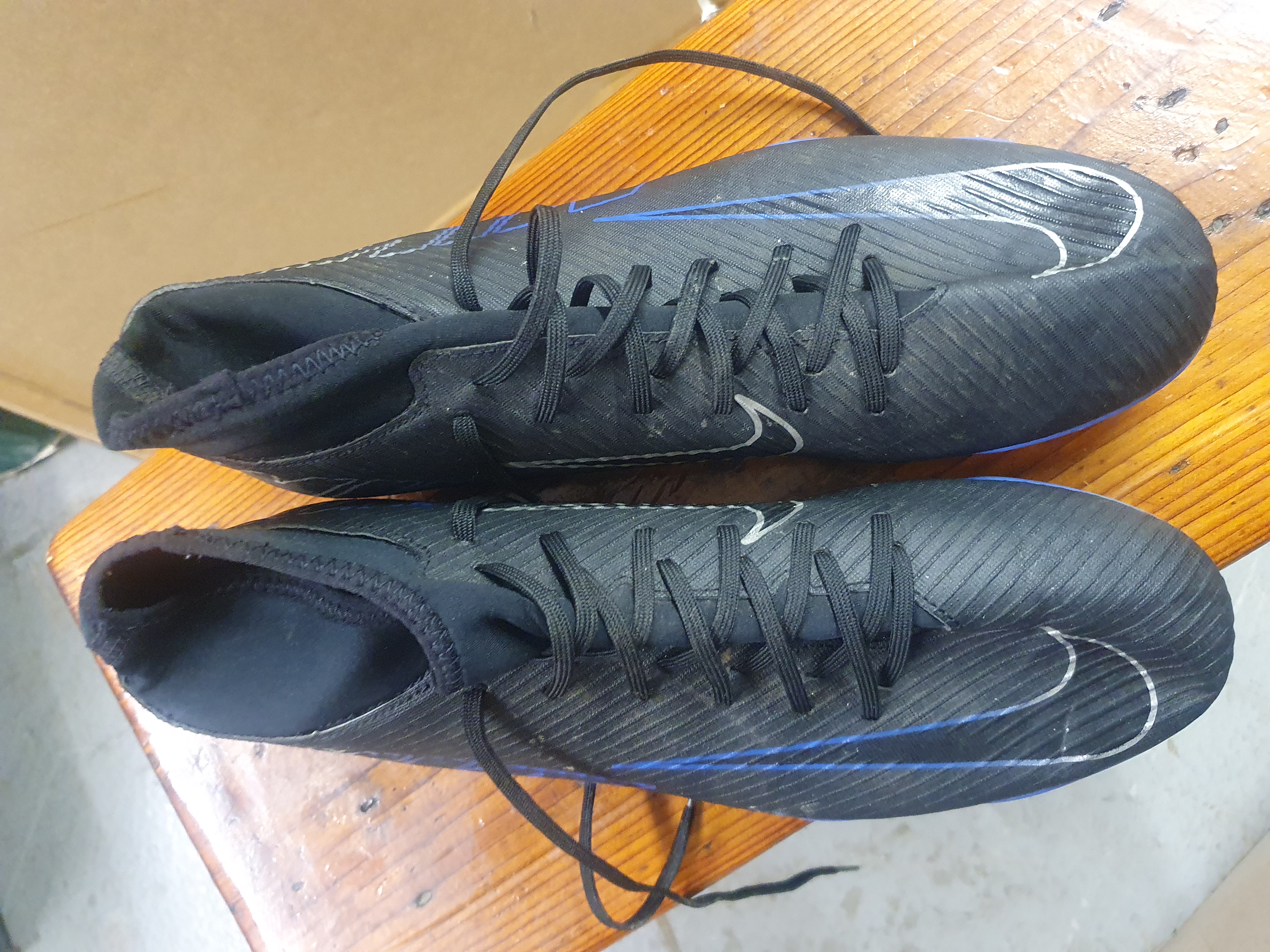 A Pair of Nike Mercurial Superfly 9 Academy MG Football Boots, UK Size 11