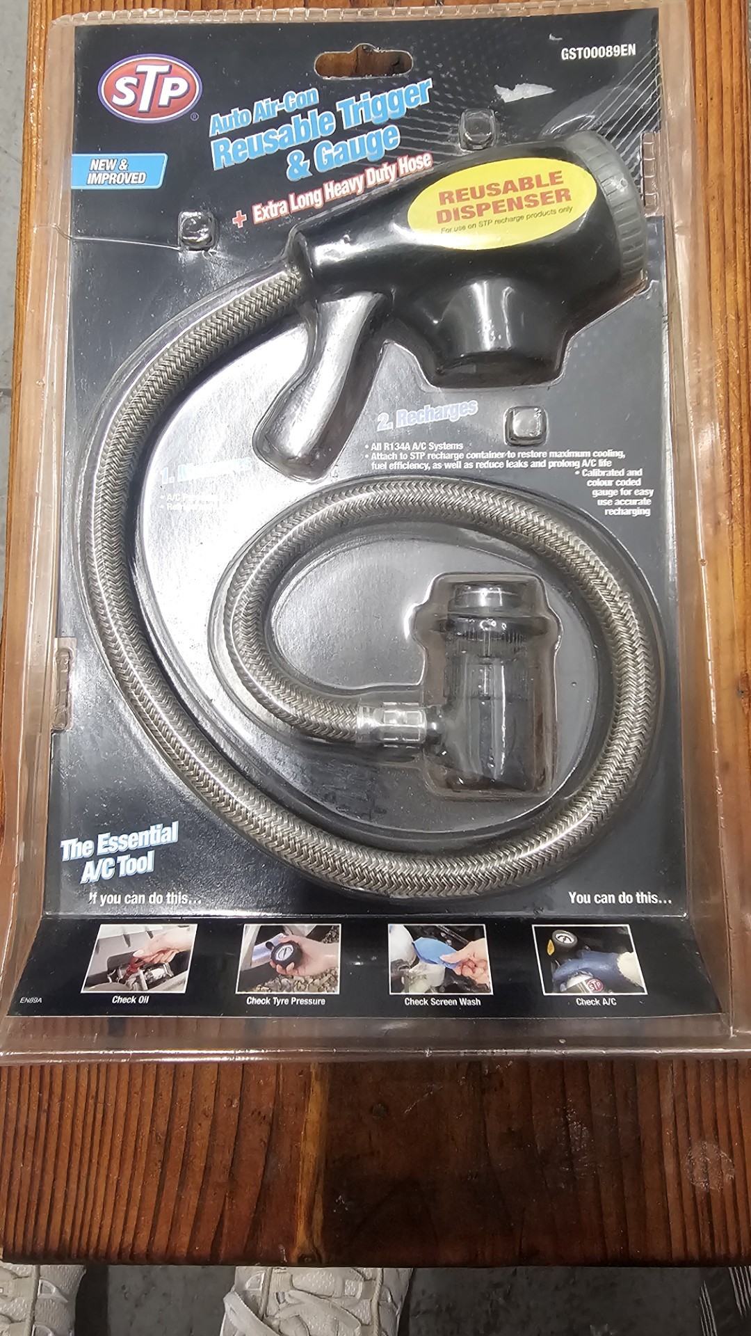 STP Auto Air-Con Reusable Trigger and Gauge with Extra Long Heavy Duty Hose GST00089EN