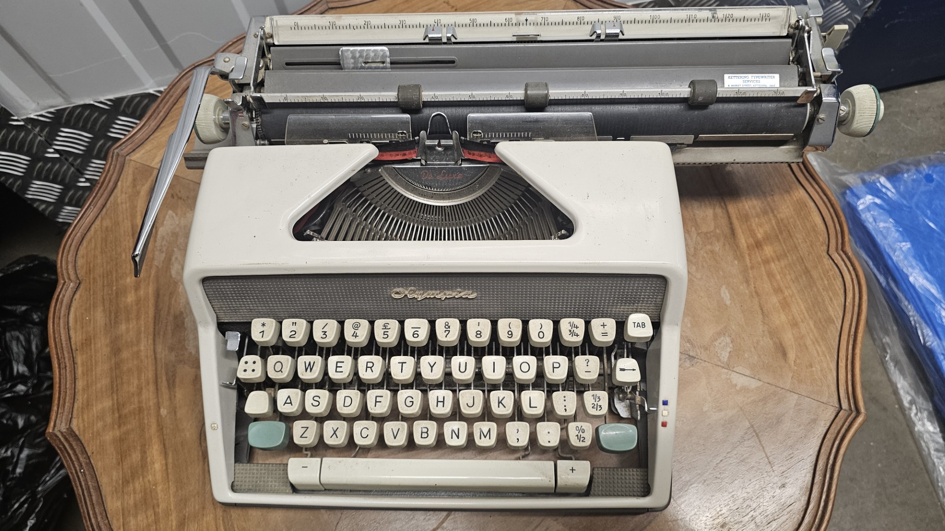 An Olympia De Luxe SM7 Wide Carriage Manual Typewriter