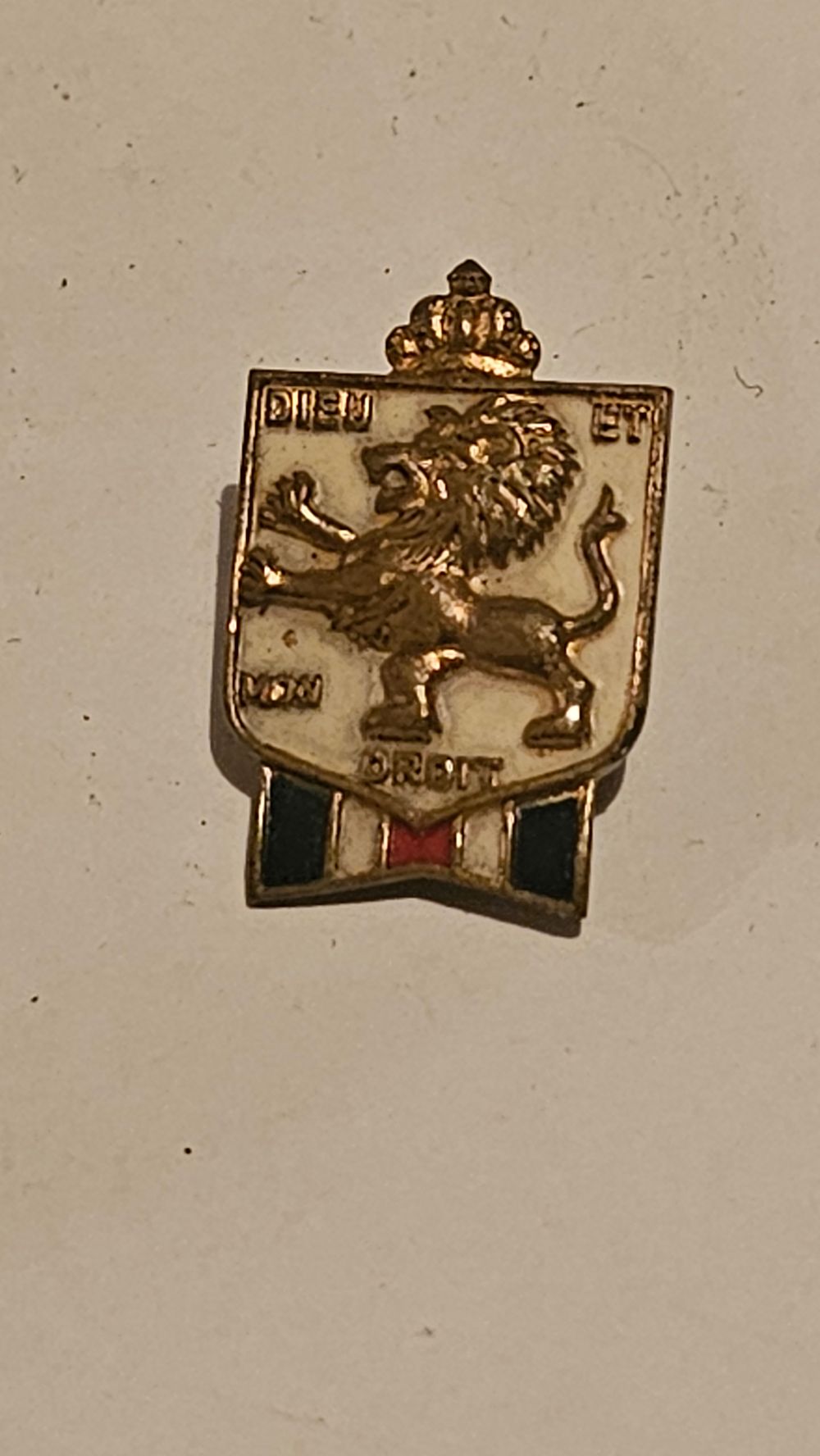 Lot 238: A World War II British War Relief Society Enamel Military Pin Badge by Accessocraft