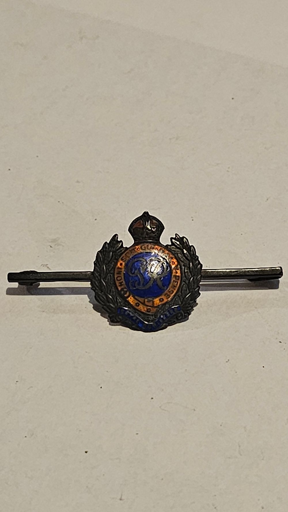 Lot 240: George VI Sterling Silver and Enamel Grenadier Guards Sweetheart Bar Brooch