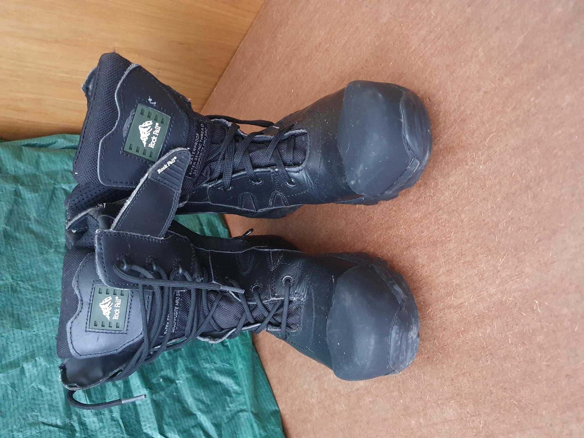A Pair of Rock Fall Titanium RF4500 Professional Safety Boots, Size UK 10
