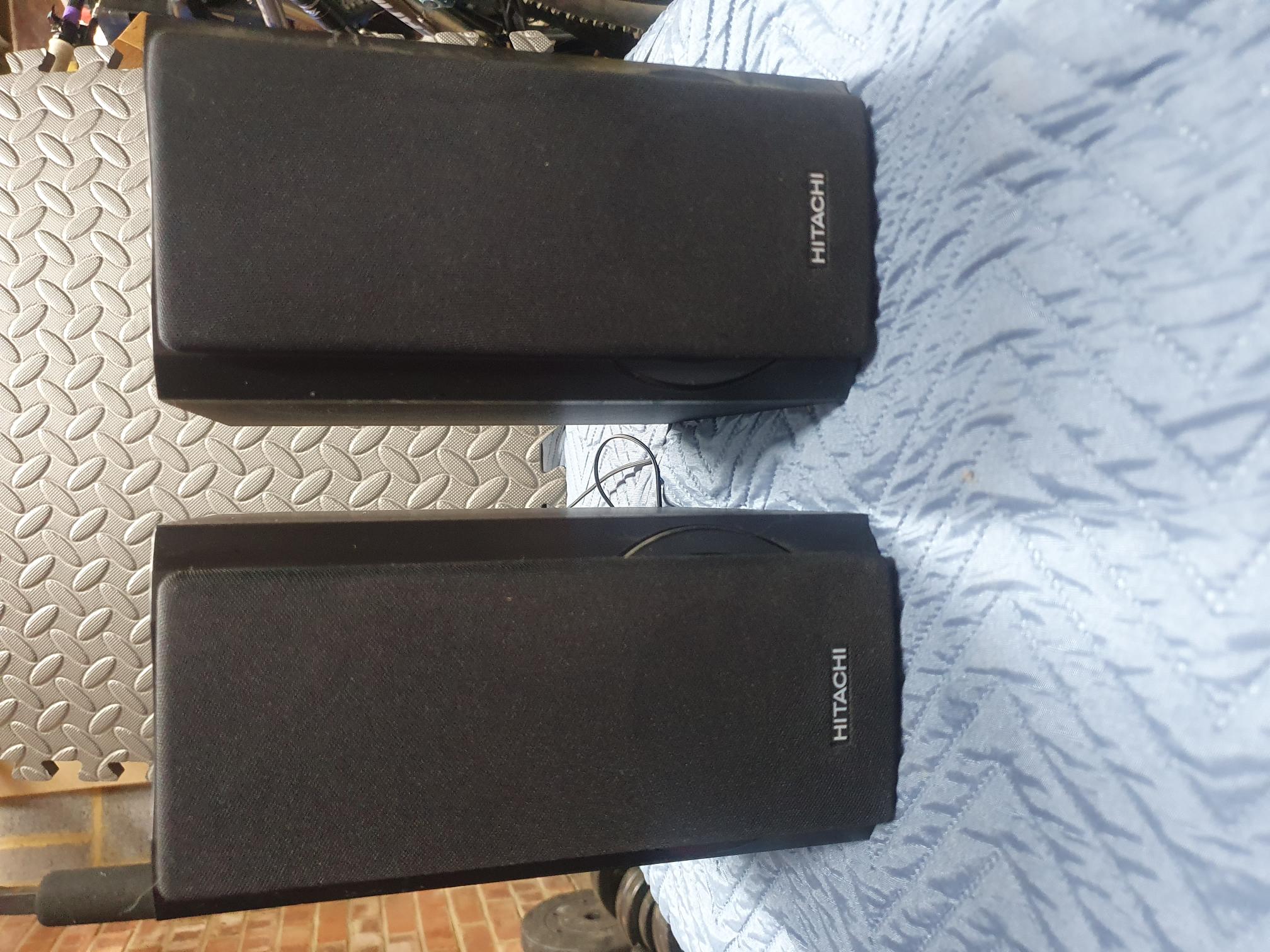 A Pair of Hitachi AXM89MP3UK Bookshelf Speakers