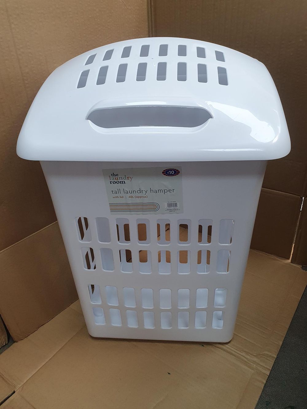 Lot 391: A Preowned The Laundry Room 60 Litre Tall Laundry Hamper with Lid