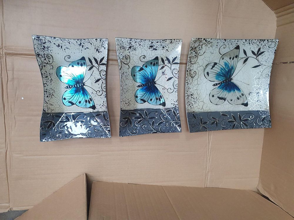 Lot 386: A Trio of Angelstar Handmade and Hand-Painted Glass Butterfly Dishes