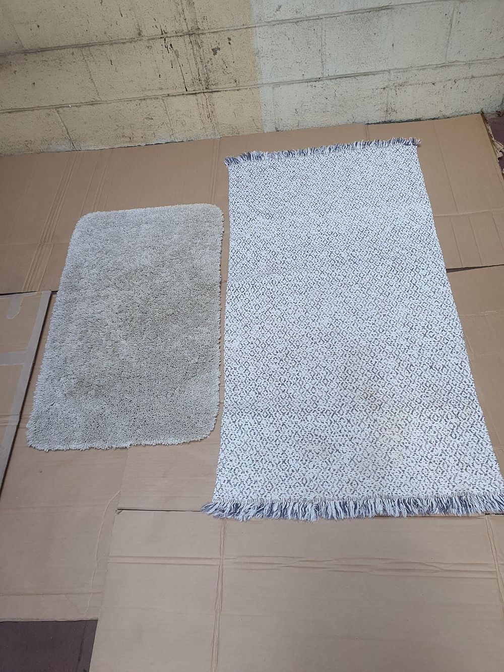 Lot 368: Two Modern Household Accent Rugs