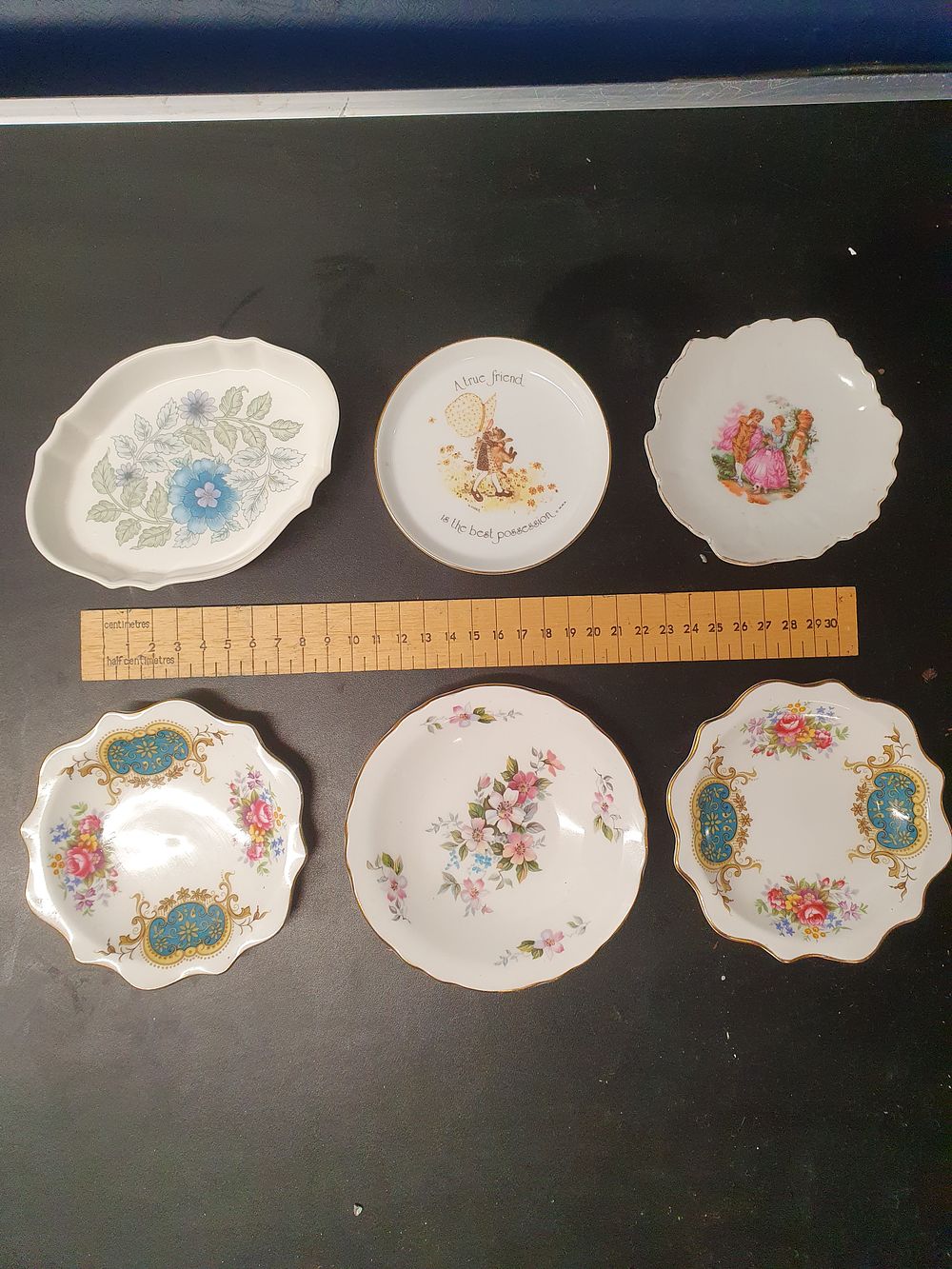 Lot 290: An Assortment of Decorative English and Foreign Bone China and Porcelain Pin Dishes and Saucers including Royal Albert and Wedgwood