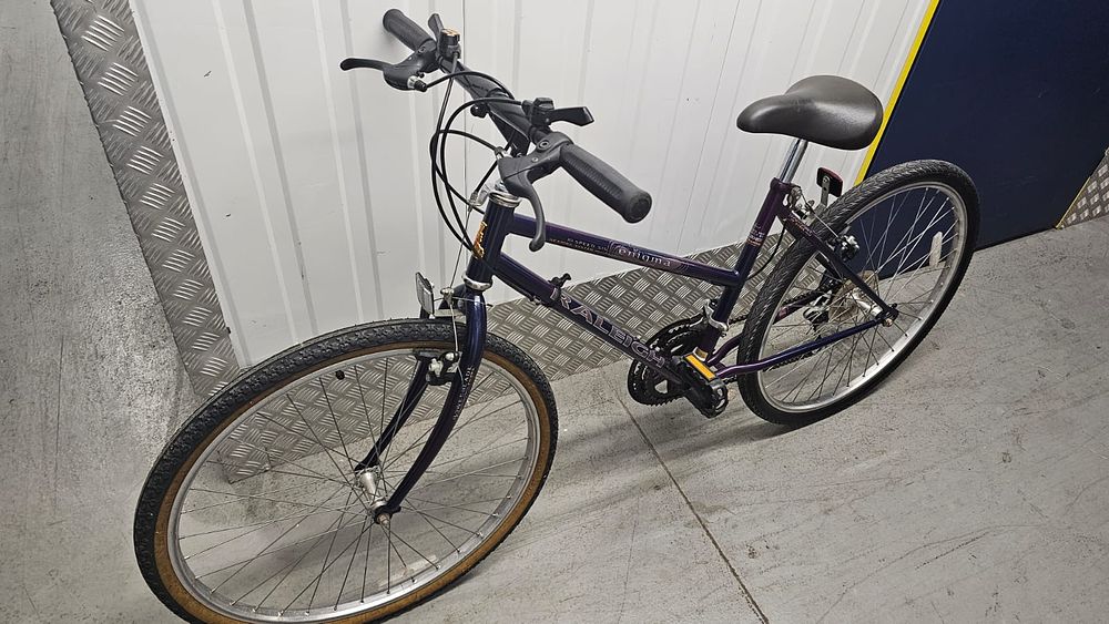 Lot 331: A Raleigh Enigma Ladies' Mountain Bicycle