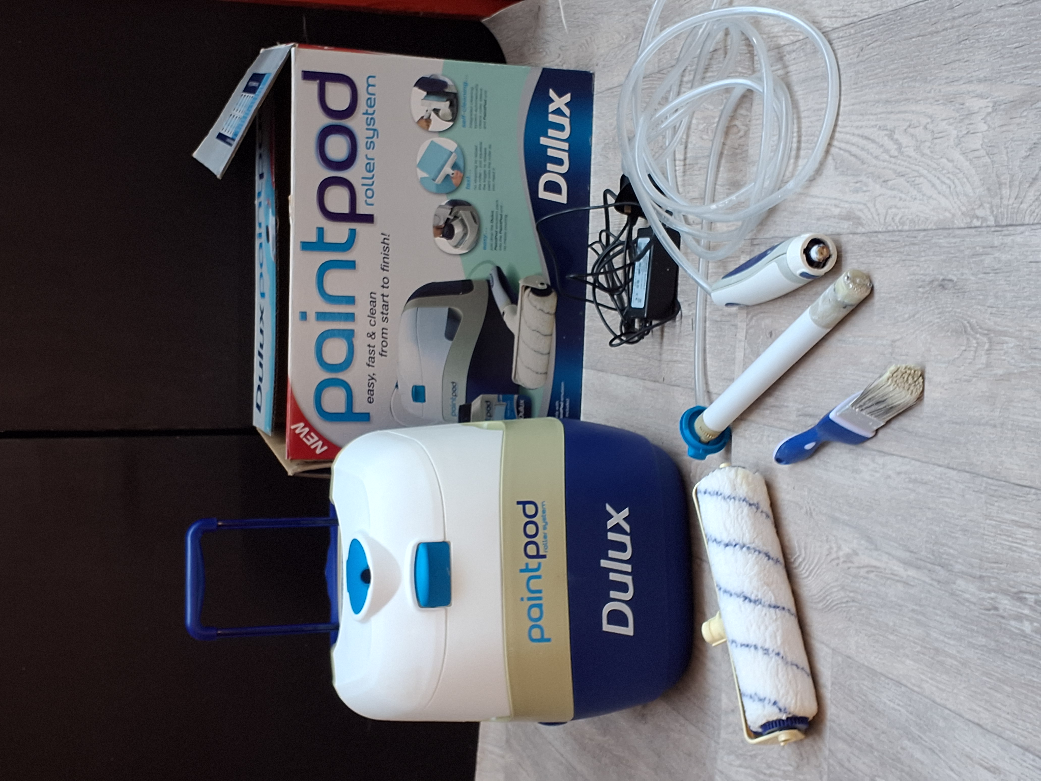 Dulux PaintPod Powered Roller Painting System with Accessories and Original Packaging