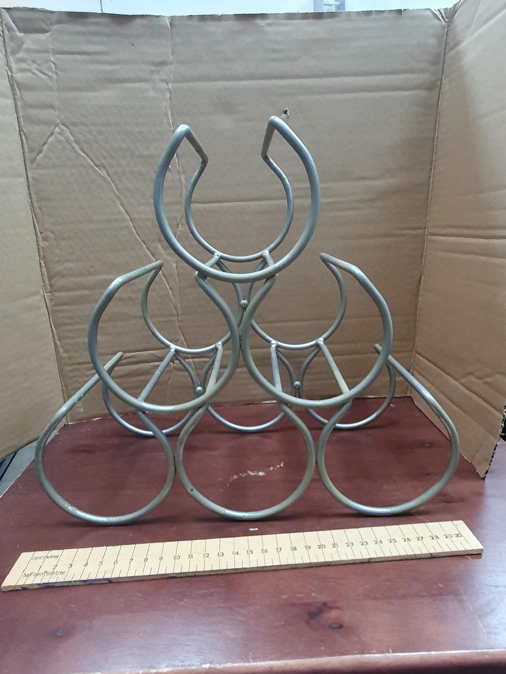 Lot 253: 5-Bottle Wirework Wine Rack
