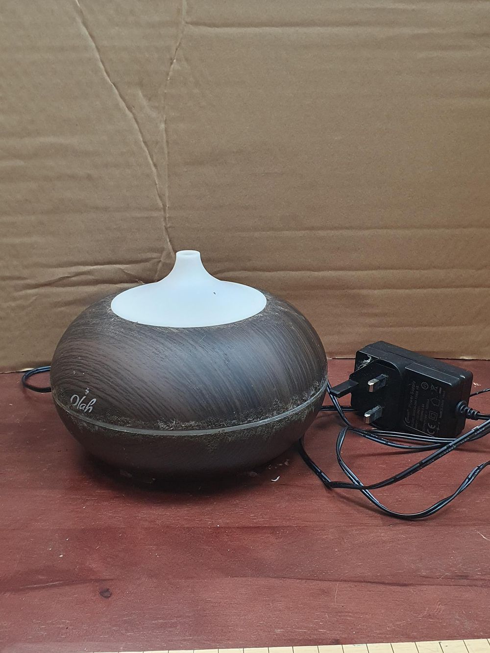 Lot 254: Olah Ultrasonic Aromatherapy Diffuser and Cool-Mist Humidifier