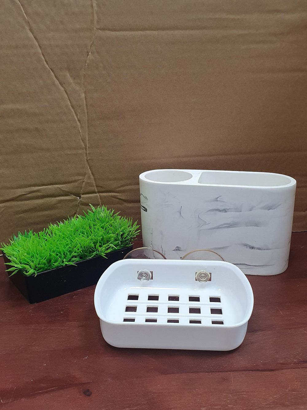 Lot 259: A Trio of Contemporary Bathroom and Household Accessories
