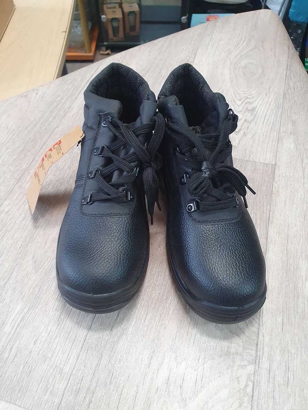Lot 258: Black Pebbled Leather Lace-Up Ankle Safety Boots Size 6 - As New