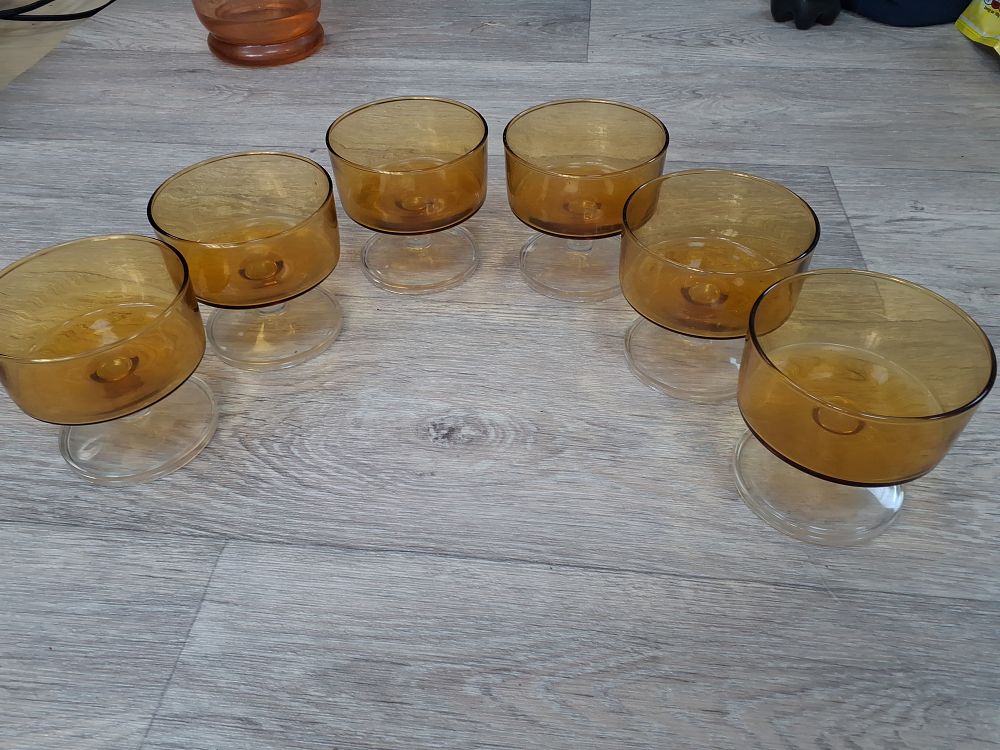 Lot 192: Set of Six Mid-Century Modern Amber Glass Dessert Stems - Very Good Condition
