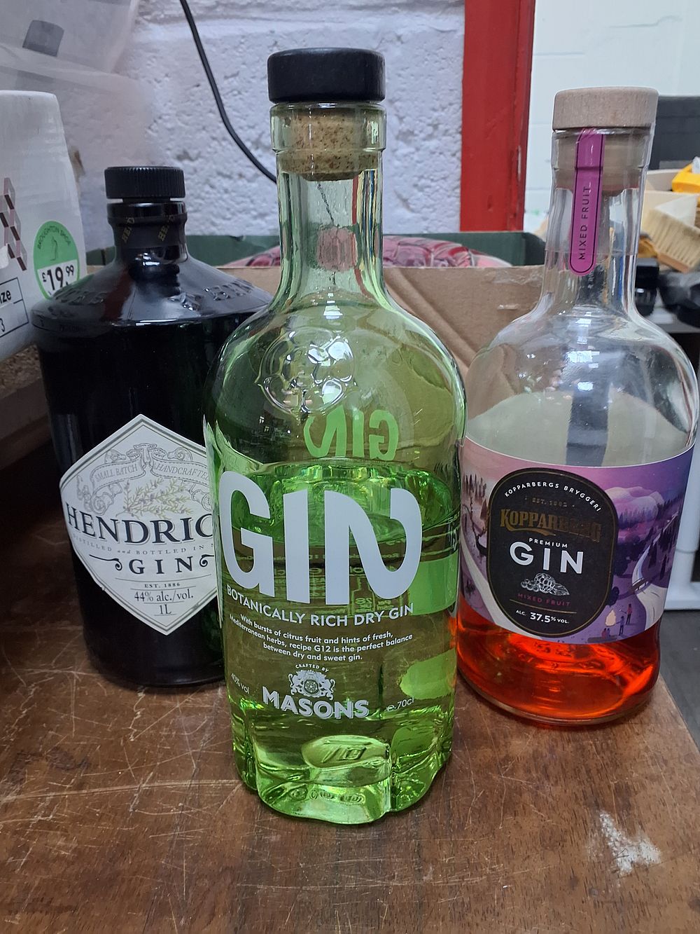 Lot 194: Hendrick's Masons G12 and Kopparberg Premium Gin Trio