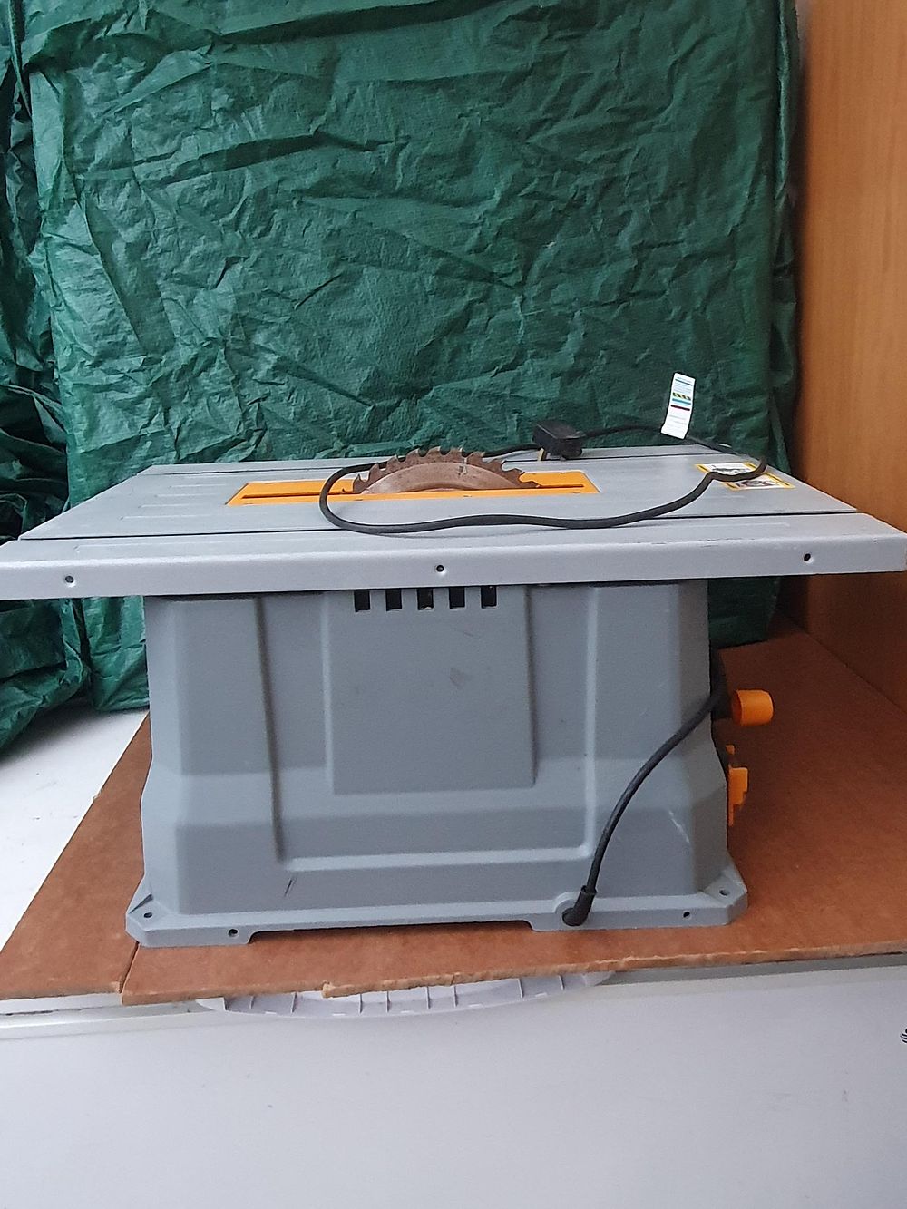 Lot 231: Titan TTB674TAS 1500W Table Saw, Excellent Condition, Tested & Working