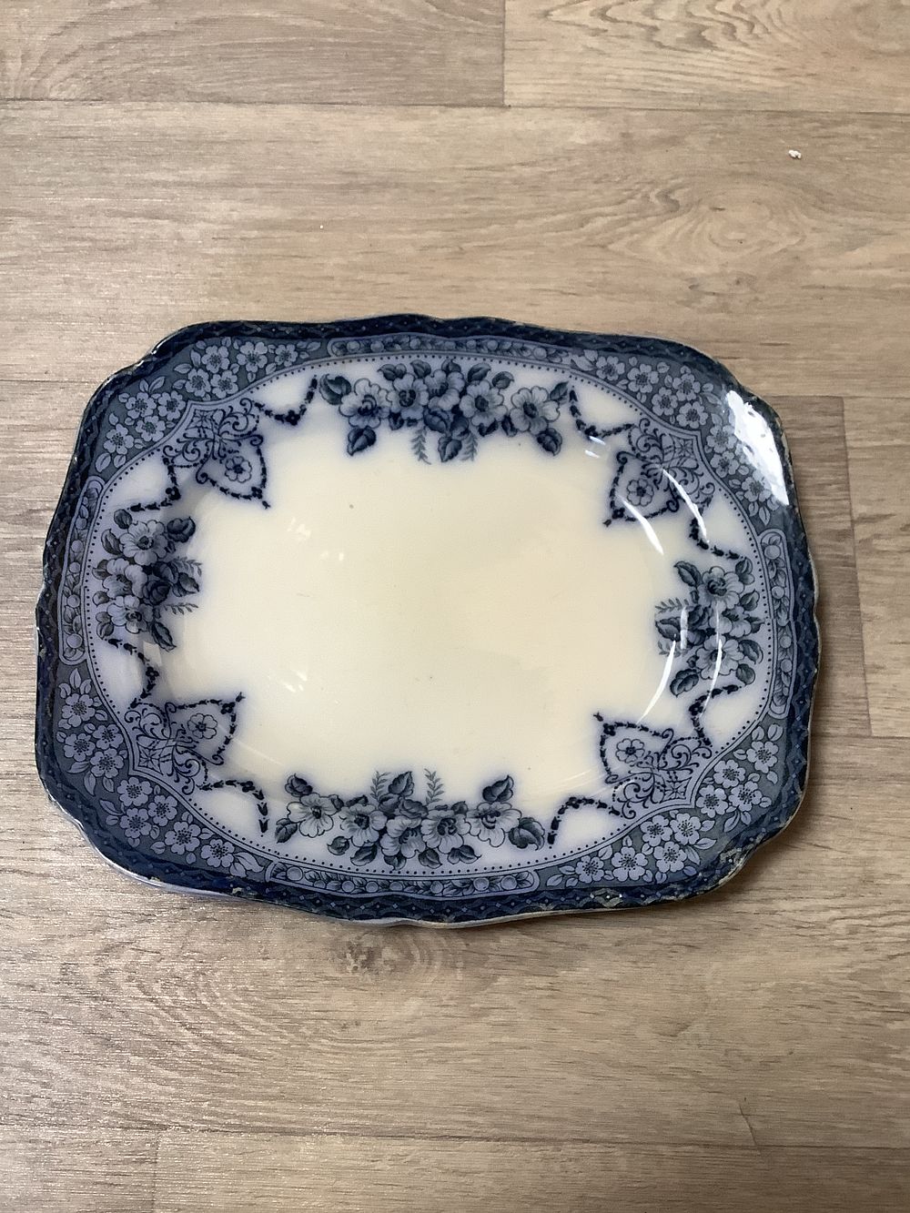 Lot 343: Hollinshead & Kirkham Regent Derby Earthenware Serving Platter - Used Condition