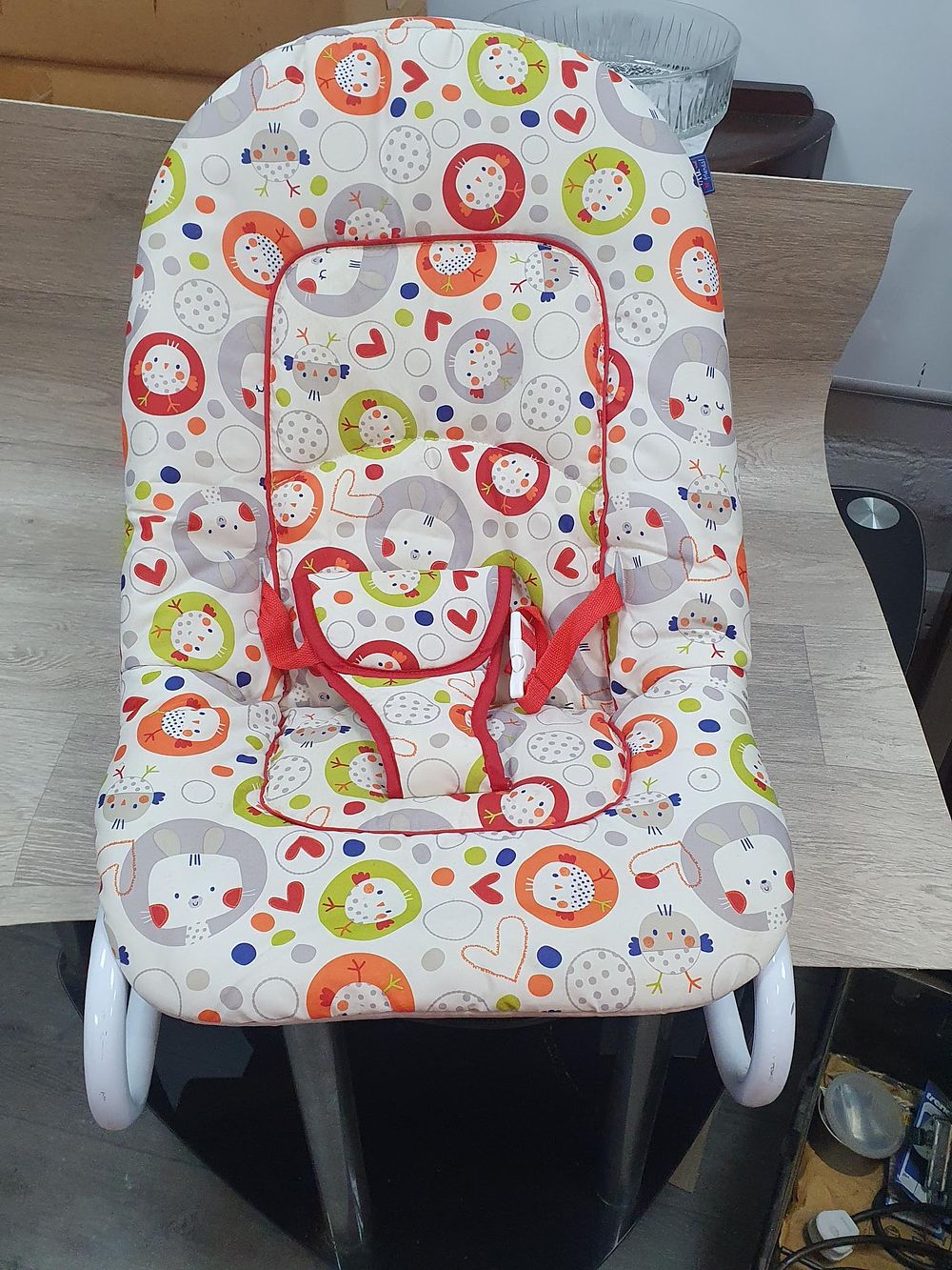 Lot 135: Red Kite Baby Rocco Multicoloured Patterned Reclined Cradle - Used Excellent Condition