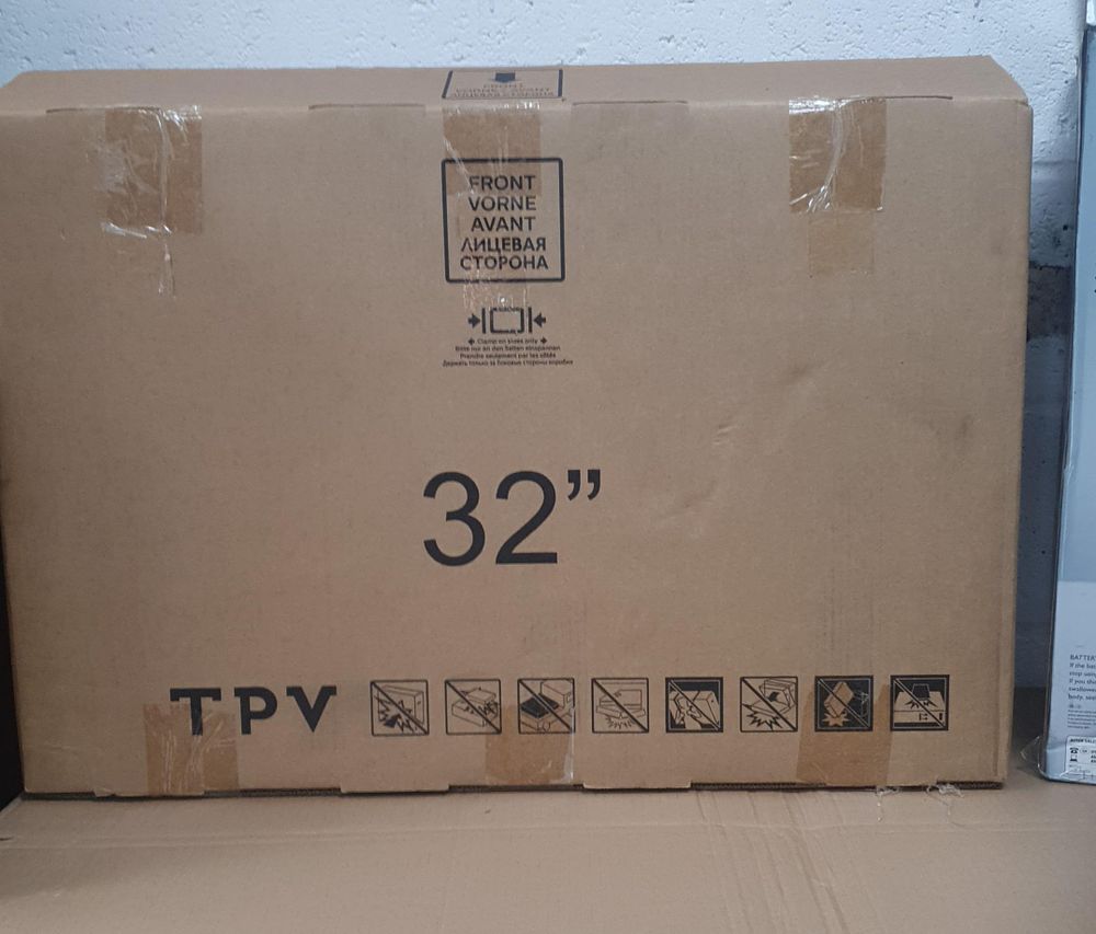 Lot 83: BOE TPV 32 Inch Replacement LCD Panel - Looks New
